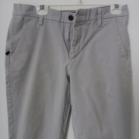 Dockers Men's Light Gray Pants Size W32-L34 US - Picture 2 of 16